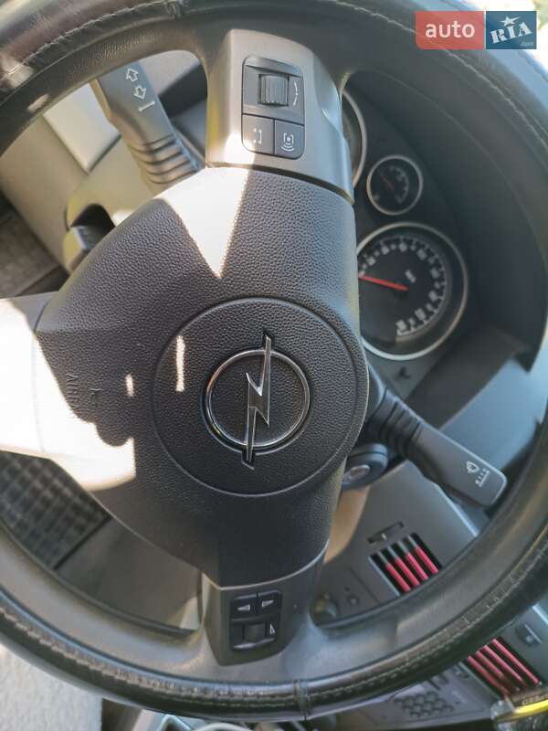 Універсал Opel Astra 2005 в Івано-Франківську