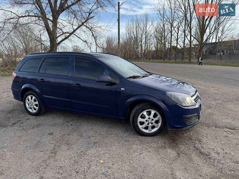 Універсал Opel Astra 2006 в Білгороді-Дністровському