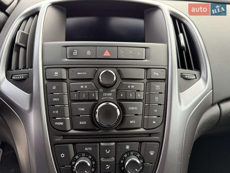 Универсал Opel Astra 2015 в Тернополе