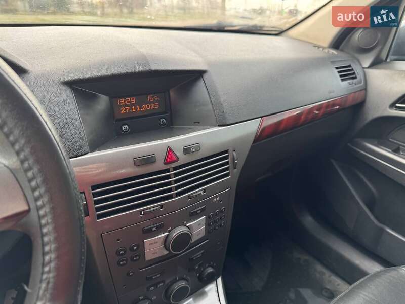 Універсал Opel Astra 2006 в Білгороді-Дністровському