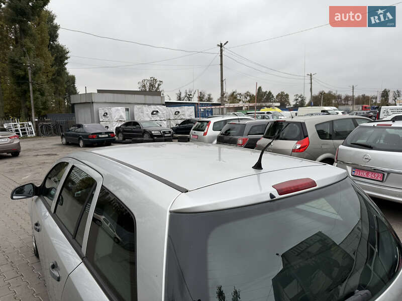 Універсал Opel Astra 2010 в Вінниці