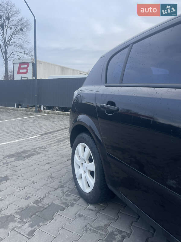 Хетчбек Opel Astra 2004 в Хмельницькому