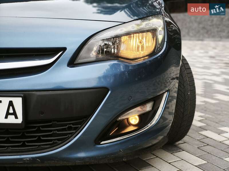 Универсал Opel Astra 2013 в Львове фото 22 Универсал Opel Astra 2013 в Львове