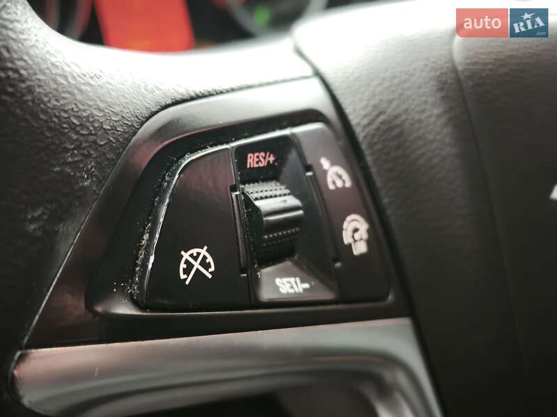 Универсал Opel Astra 2013 в Львове фото 40 Универсал Opel Astra 2013 в Львове