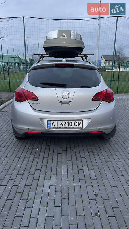 Хетчбек Opel Astra 2011 в Києві