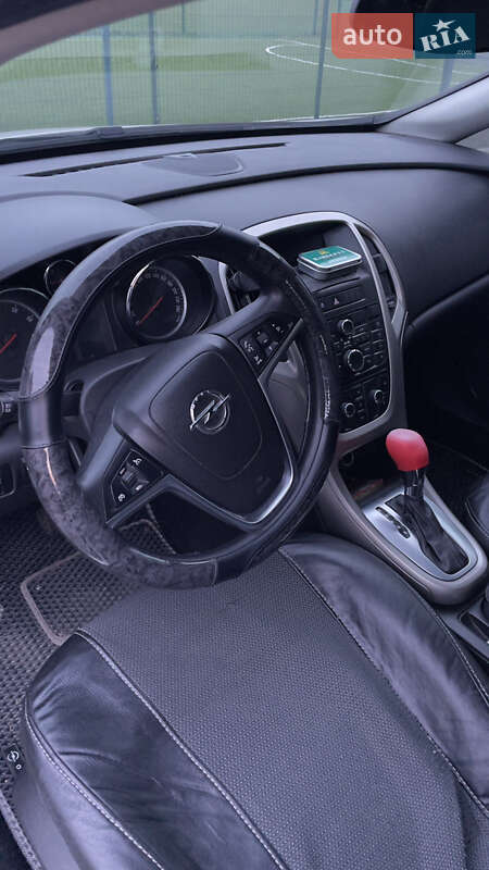 Хетчбек Opel Astra 2011 в Києві