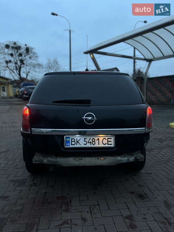Универсал Opel Astra 2007 в Ровно