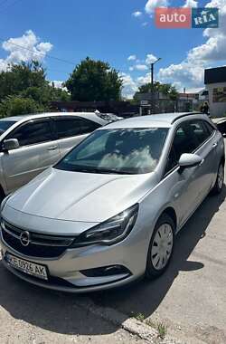 Универсал Opel Astra 2018 в Днепре