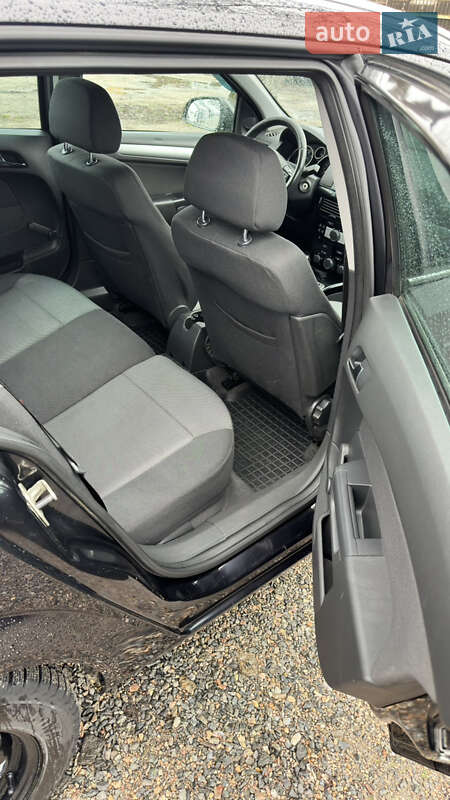 Універсал Opel Astra 2010 в Смілі