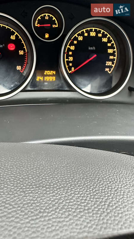 Універсал Opel Astra 2010 в Смілі