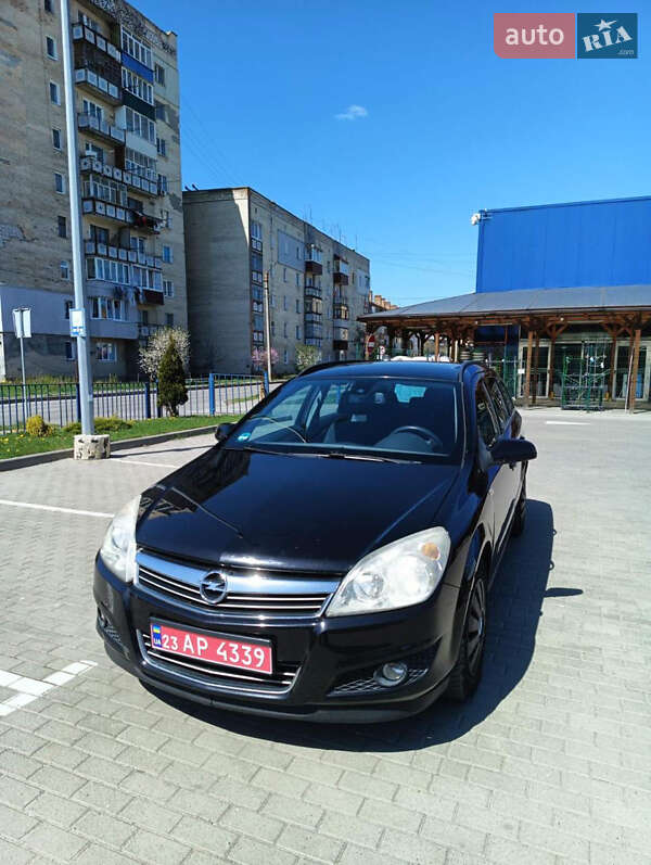 Универсал Opel Astra 2007 в Староконстантинове