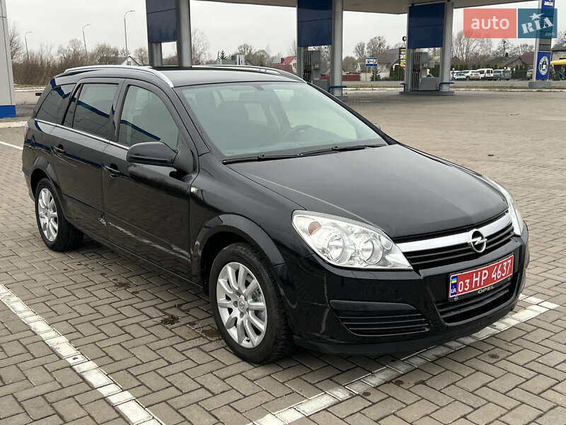 Універсал Opel Astra 2005 в Ковелі