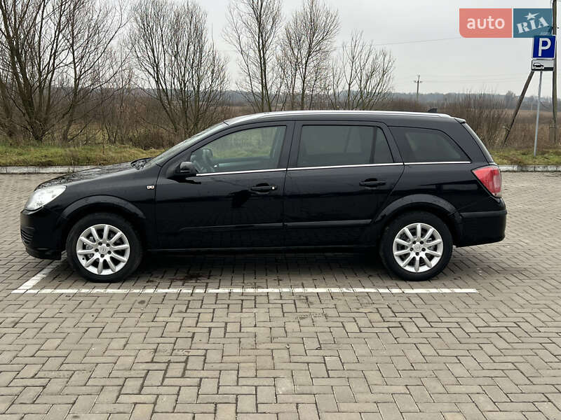 Універсал Opel Astra 2005 в Ковелі
