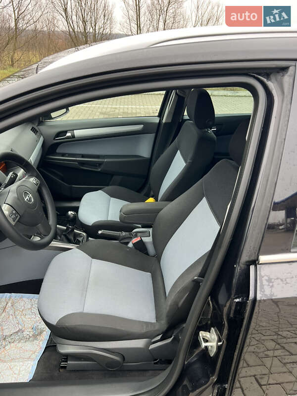 Універсал Opel Astra 2005 в Ковелі