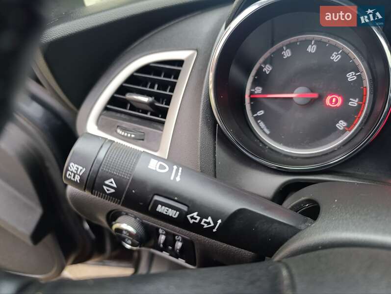 Універсал Opel Astra 2012 в Гощі