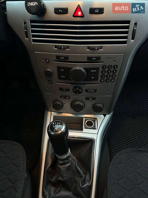 Універсал Opel Astra 2009 в Ковелі