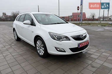 Универсал Opel Astra 2011 в Звенигородке