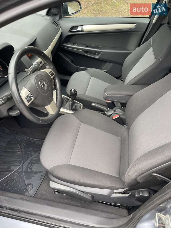 Універсал Opel Astra 2008 в Бородянці