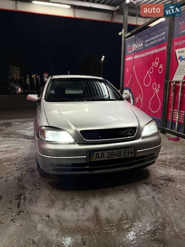 Хетчбек Opel Astra 2000 в Києві