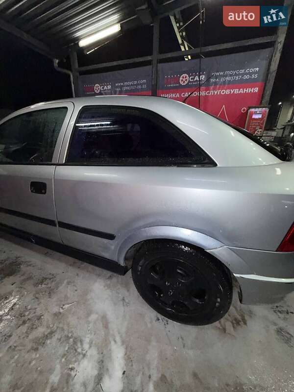 Хетчбек Opel Astra 2000 в Києві