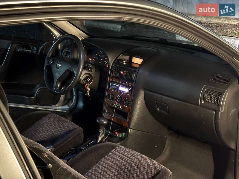 Хетчбек Opel Astra 2000 в Києві