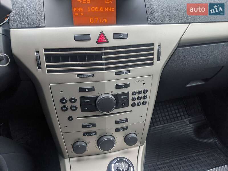 Универсал Opel Astra 2008 в Звягеле фото 35 Универсал Opel Astra 2008 в Звягеле