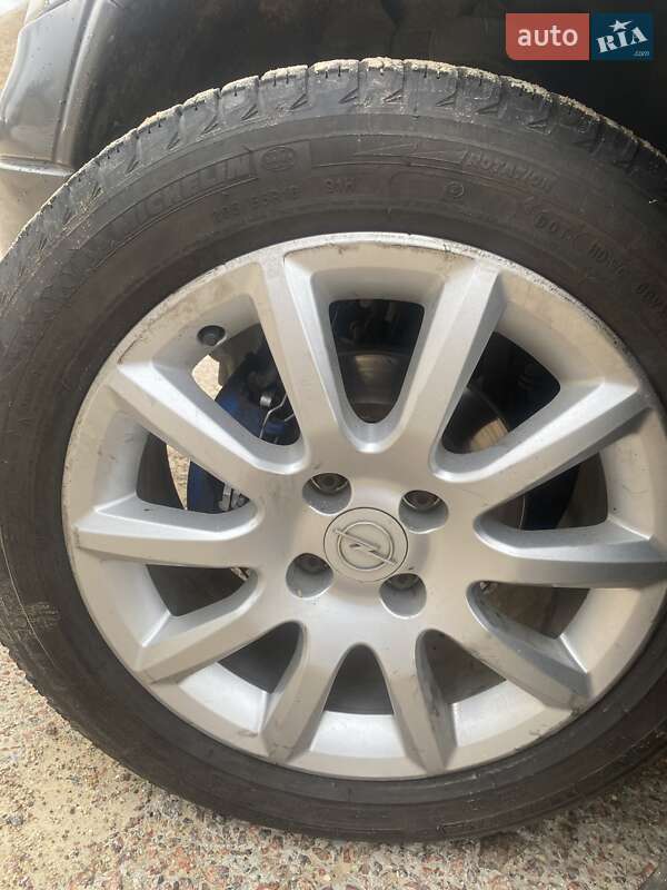 Седан Opel Astra 2005 в Березівці