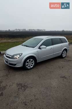Универсал Opel Astra 2004 в Сумах