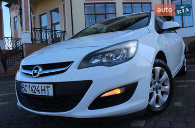 Универсал Opel Astra 2013 в Трускавце