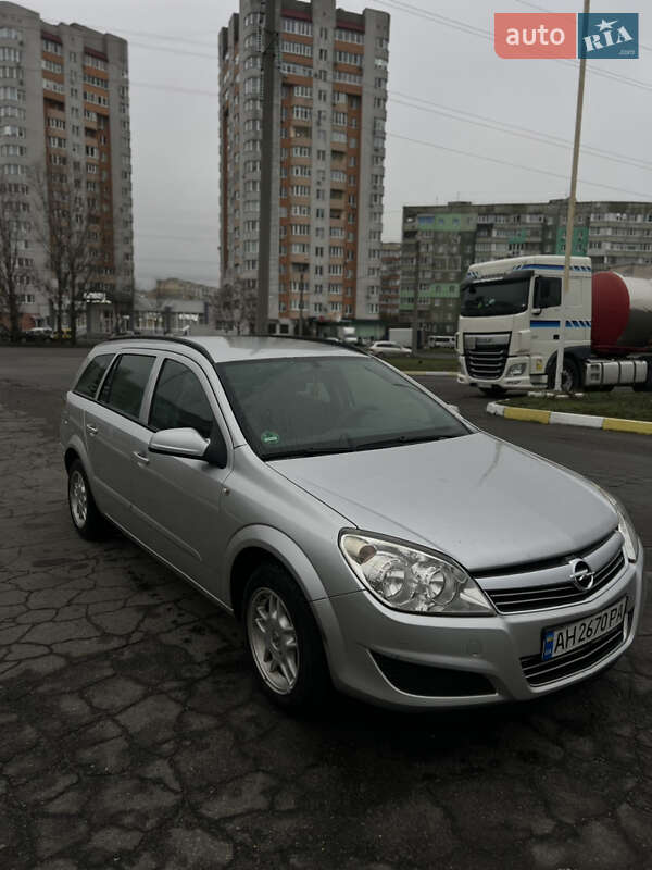 Opel Astra 2008