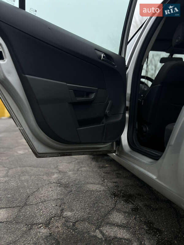 Универсал Opel Astra 2008 в Полтаве фото 11 Универсал Opel Astra 2008 в Полтаве
