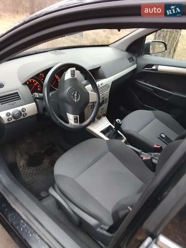 Универсал Opel Astra 2008 в Белогородке фото 12 Универсал Opel Astra 2008 в Белогородке