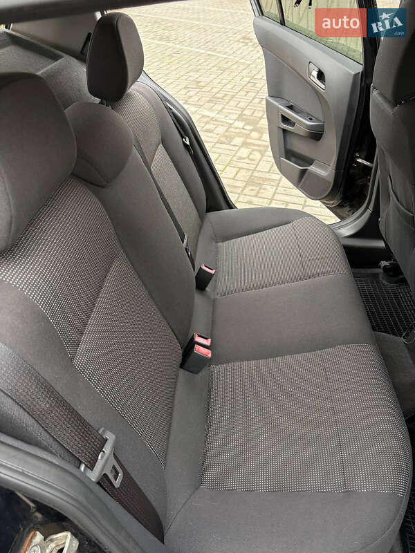 Хэтчбек Opel Astra 2009 в Львове фото 22 Хэтчбек Opel Astra 2009 в Львове