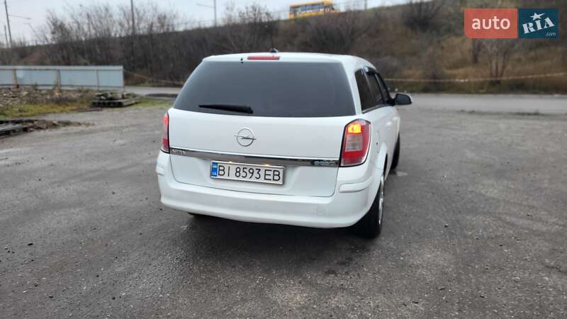 Універсал Opel Astra 2010 в Полтаві фото 15 Універсал Opel Astra 2010 в Полтаві