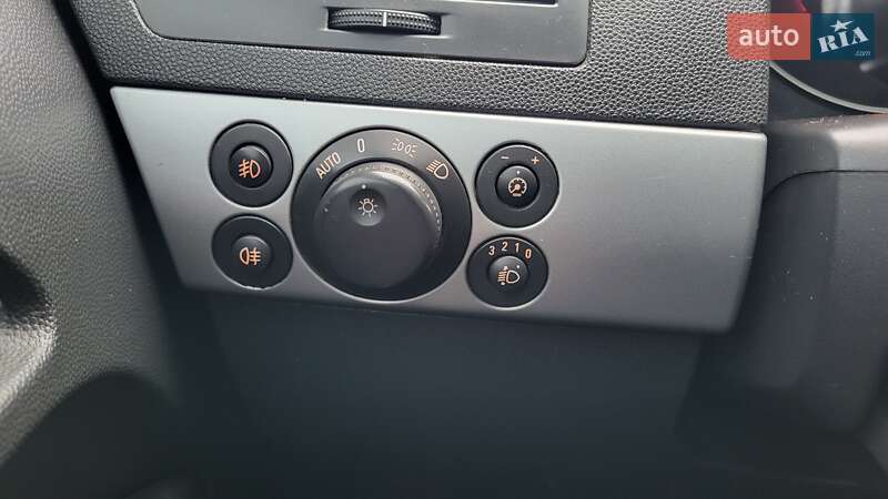 Універсал Opel Astra 2010 в Полтаві фото 40 Універсал Opel Astra 2010 в Полтаві