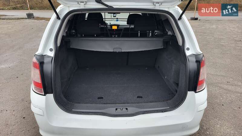 Універсал Opel Astra 2010 в Полтаві фото 50 Універсал Opel Astra 2010 в Полтаві