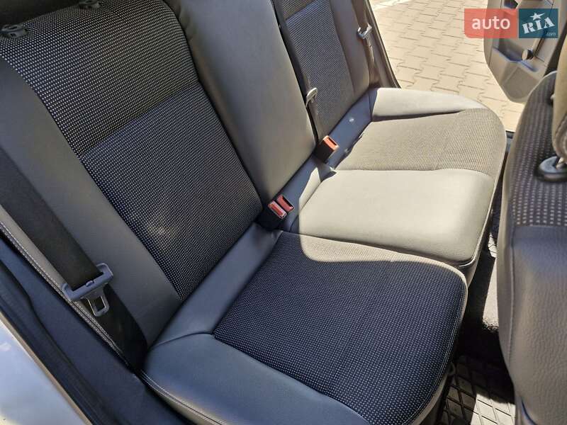 Универсал Opel Astra 2006 в Сумах