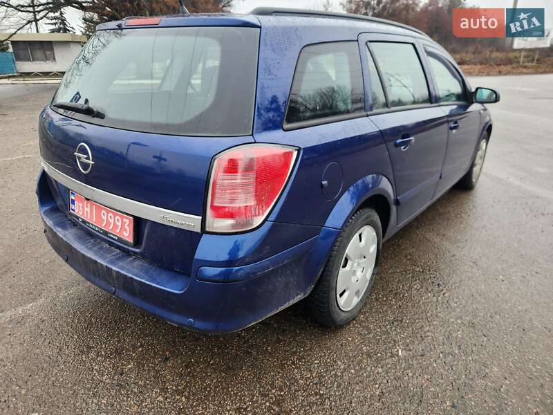 Универсал Opel Astra 2006 в Полтаве