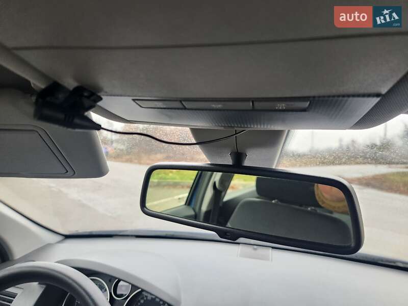 Универсал Opel Astra 2006 в Полтаве