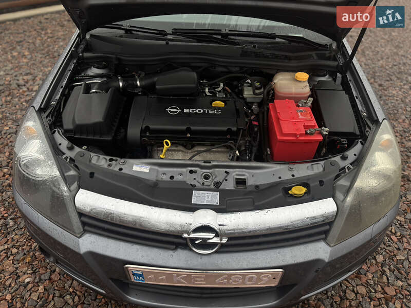 Універсал Opel Astra 2006 в Лубнах