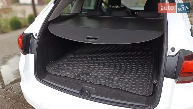 Универсал Opel Astra 2017 в Ахтырке