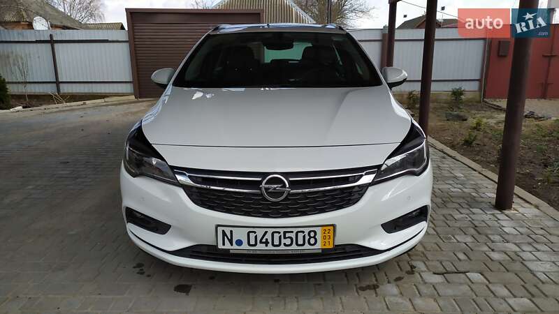 Универсал Opel Astra 2017 в Ахтырке