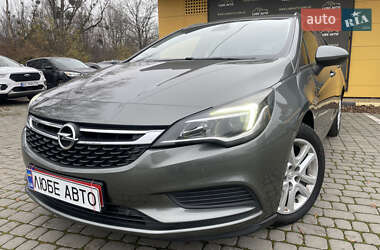 Універсал Opel Astra 2017 в Львові