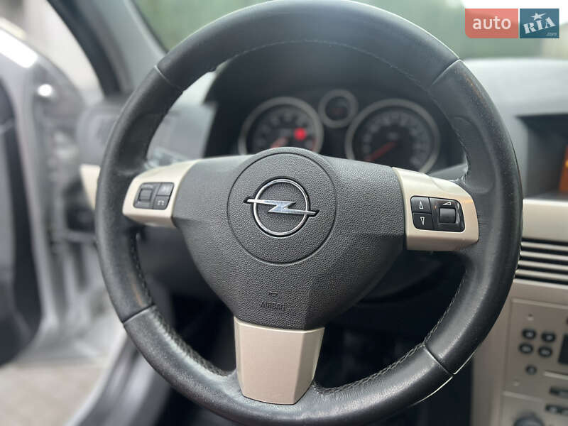 Універсал Opel Astra 2007 в Івано-Франківську