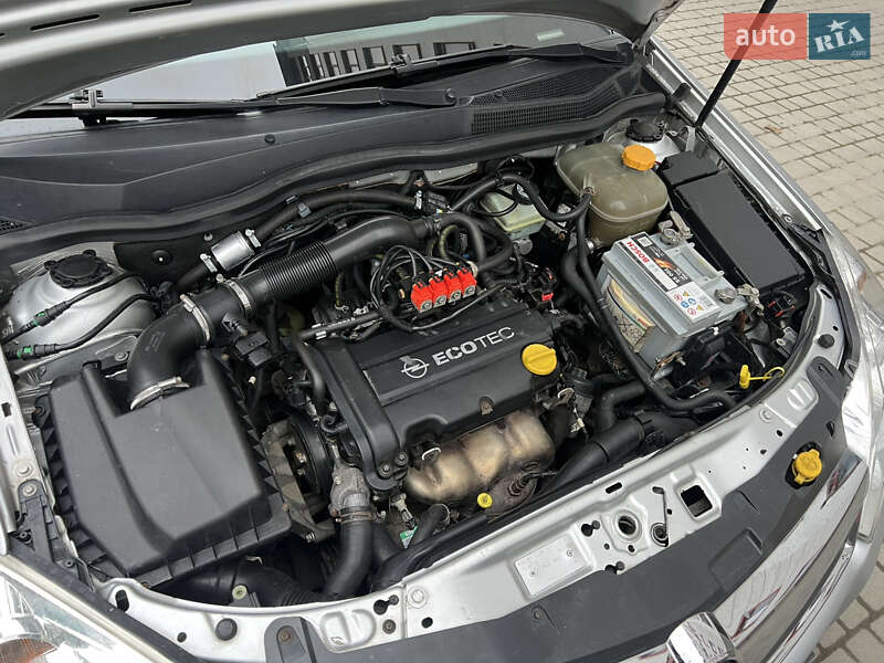 Універсал Opel Astra 2007 в Івано-Франківську