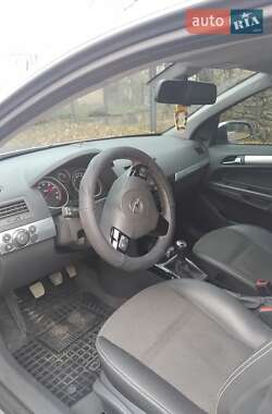 Универсал Opel Astra 2009 в Томашполе