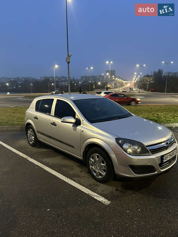 Хэтчбек Opel Astra 2005 в Виннице