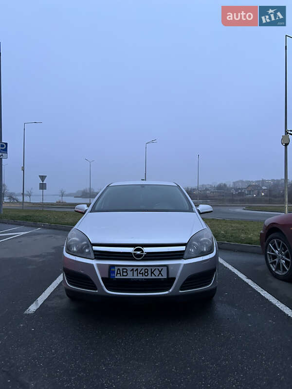 Хэтчбек Opel Astra 2005 в Виннице