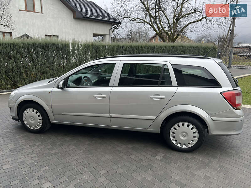 Універсал Opel Astra 2007 в Івано-Франківську