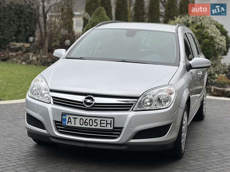 Універсал Opel Astra 2007 в Івано-Франківську